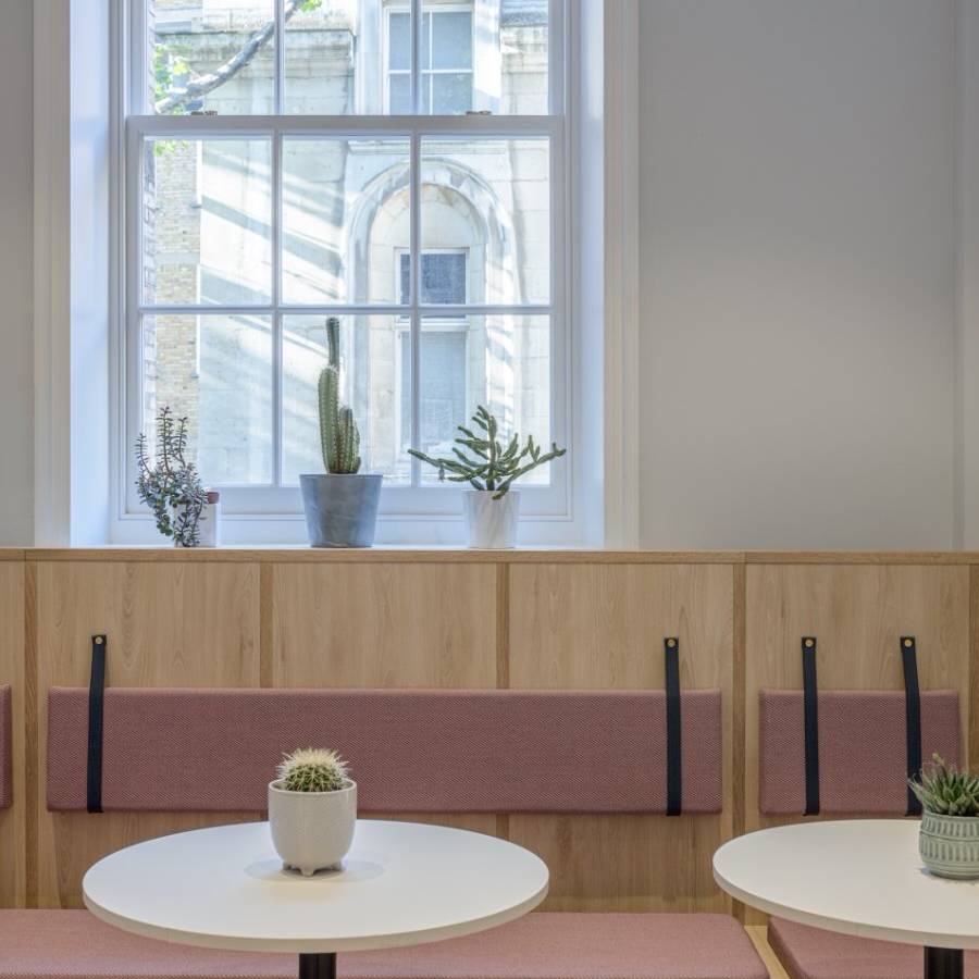 12 MJ Hudson - high end breakout area with bespoke banquette seating in workplace design & build