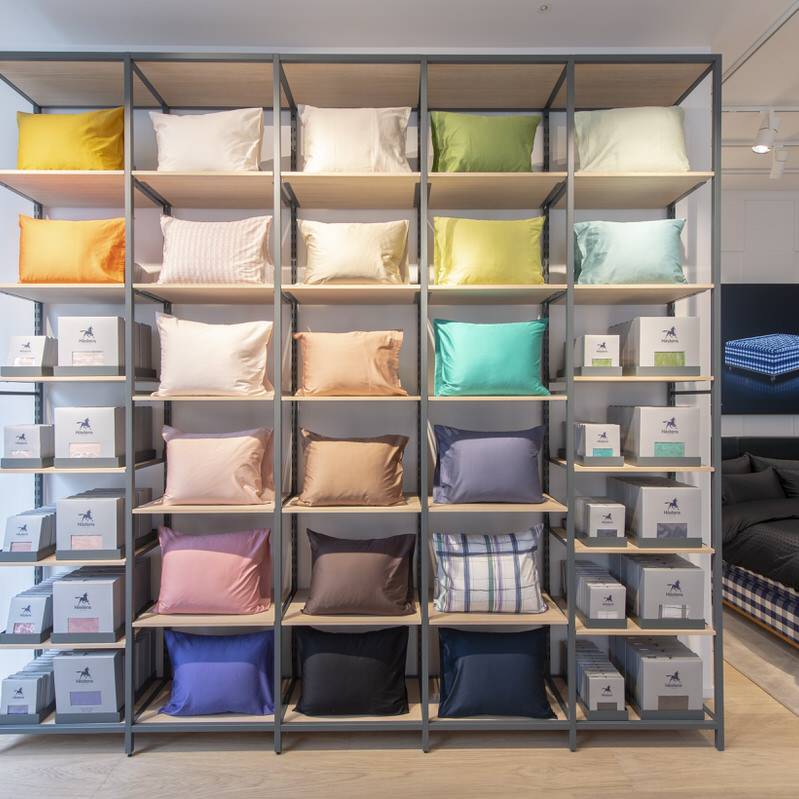04 Hastens - high quality retail fit out for Swedish Luxury bed supplier- pillow display in central London store