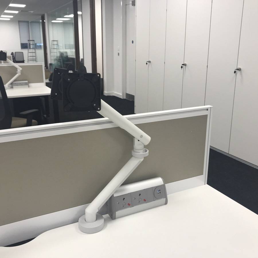 04 Mount Street - monitor arms