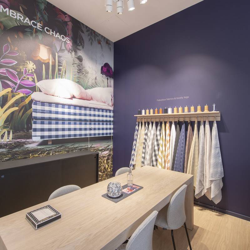 06 Hastens - high quality retail fit out for Swedish Luxury bed supplier- wall mural in central London store