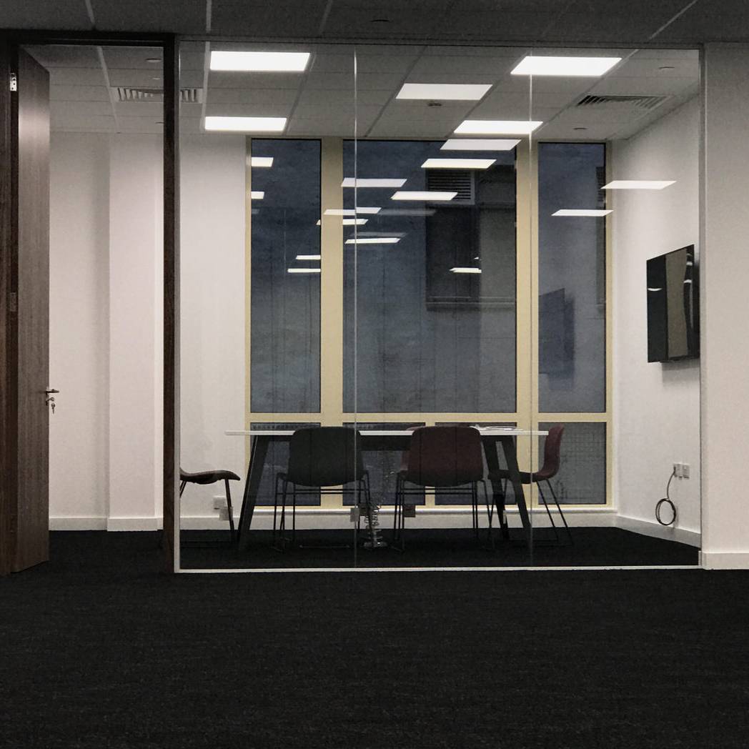 06 Mount Street - meeting room - final design & build