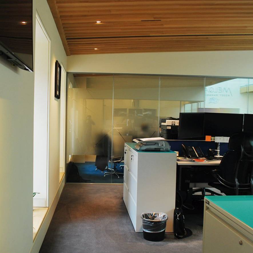 12 Melqart open plan end of desk run storage in the workplace