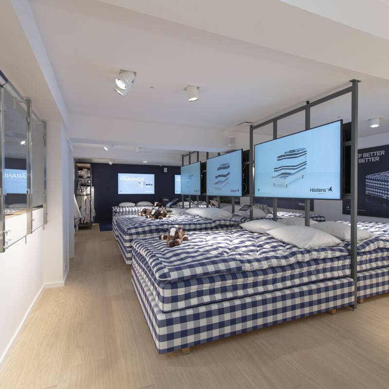 20 Hastens - Retail fit out - luxury beds - clean design