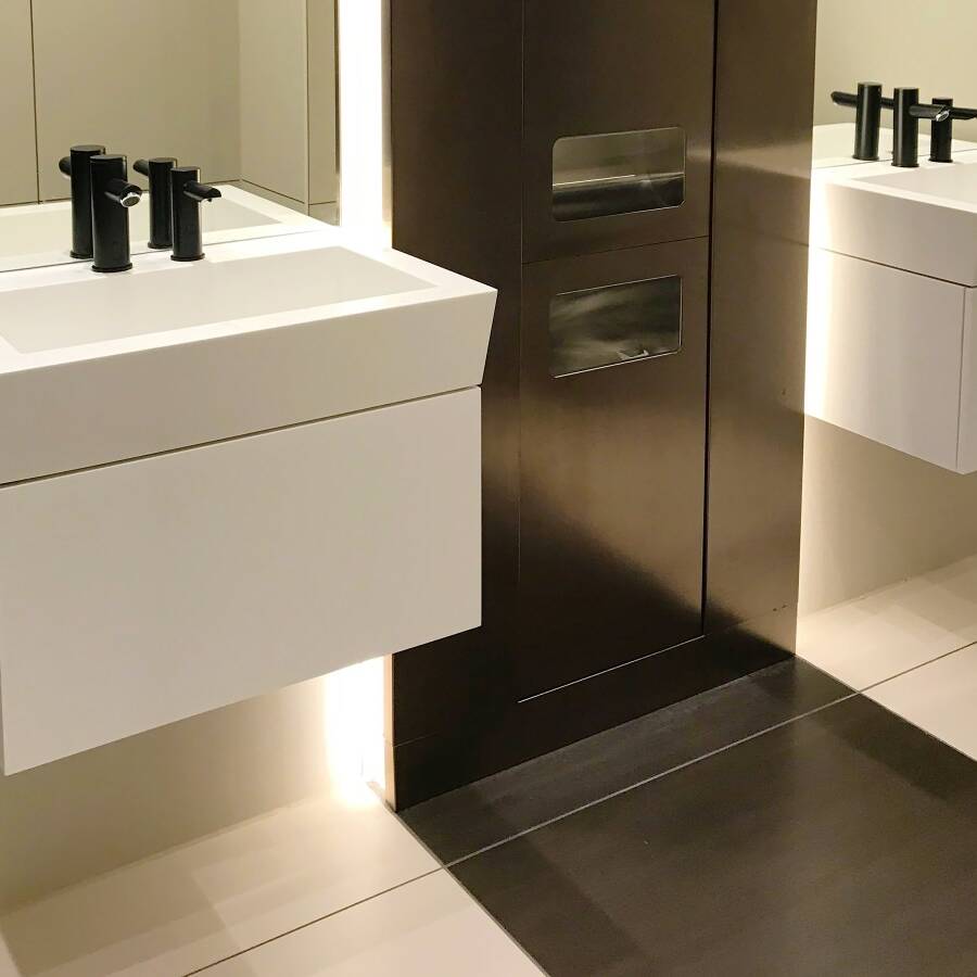 design-C,D&R Workplace bespoke washrooms-4